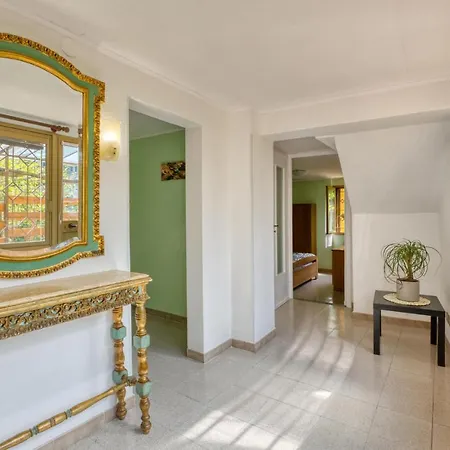 3 Bedroom Stunning In *