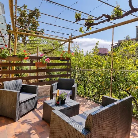 Tatil Evi Amazing In With Kitchen Ventimiglia