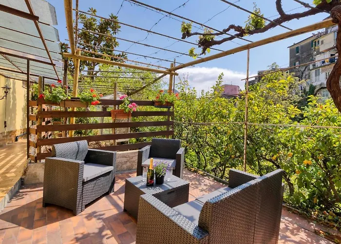 Дом отдыха 3 Bedroom Stunning In Вентимилья