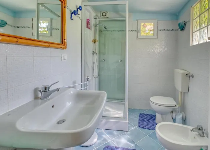 3 Bedroom Stunning In Дом отдыха Вентимилья