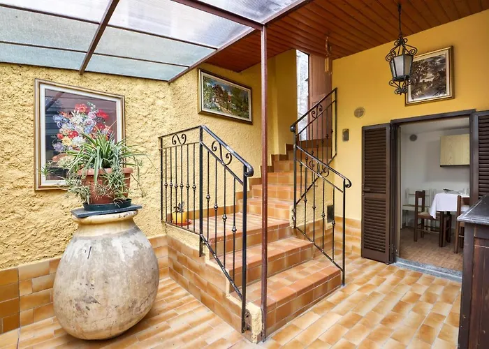 3 Bedroom Stunning In Сasa de vacaciones Ventimiglia